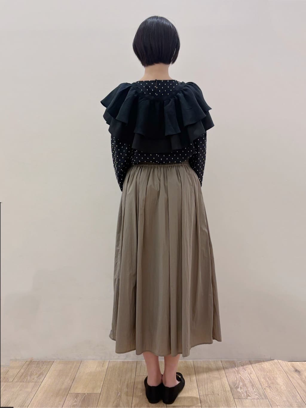 RINさんの「OPAQUE.CLIP｜シアーイージーフレアスカート【洗濯機OK】」を使ったコーディネート