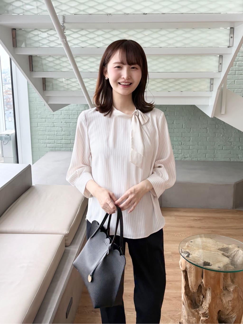 みさかさんの「index｜アシメボウタイブラウス【洗濯機OK／イージーアイロン】」を使ったコーディネート