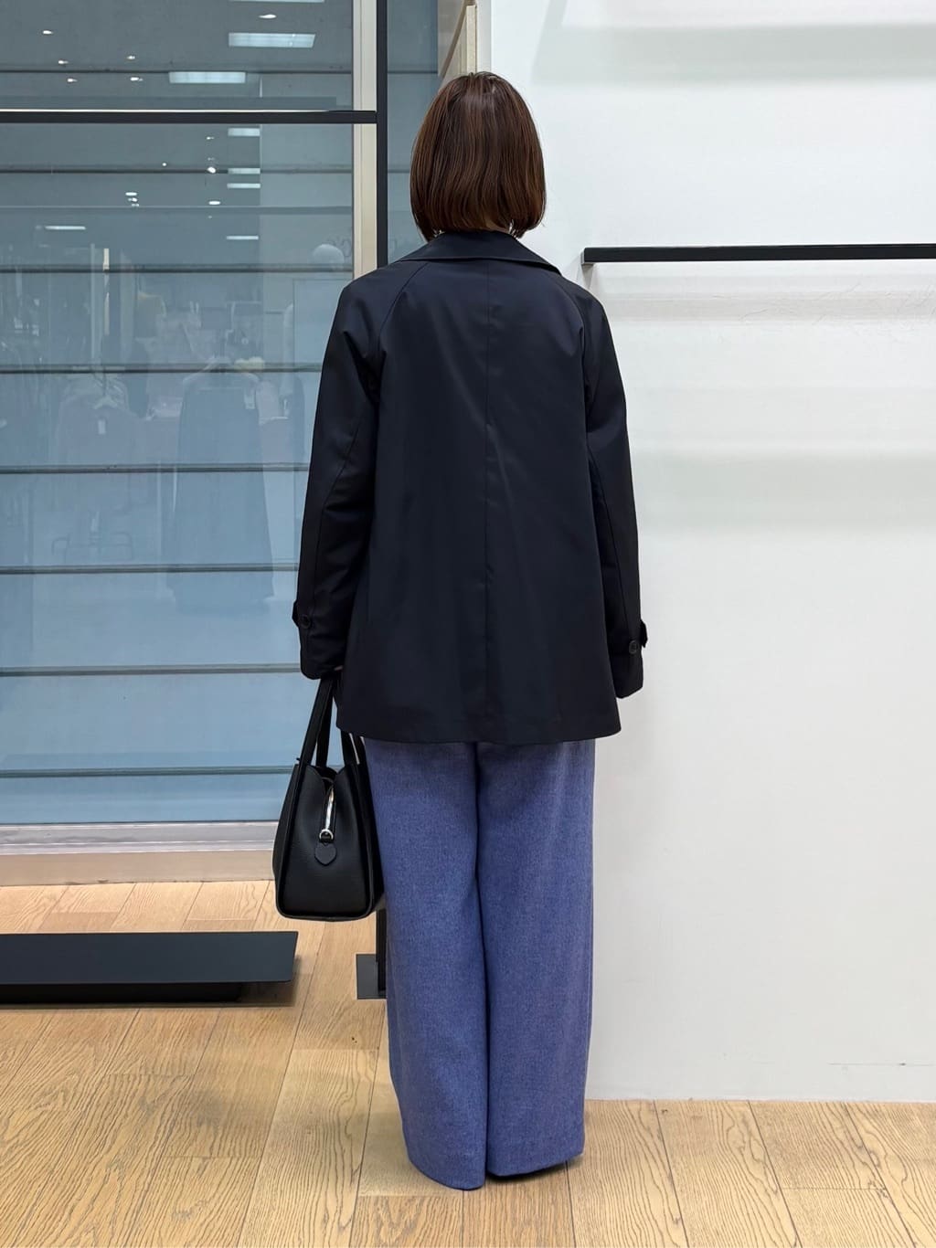 asamiさんの「INDIVI｜【華やか／大人シアー／セレモニー】カットフリンジブラウス」を使ったコーディネート
