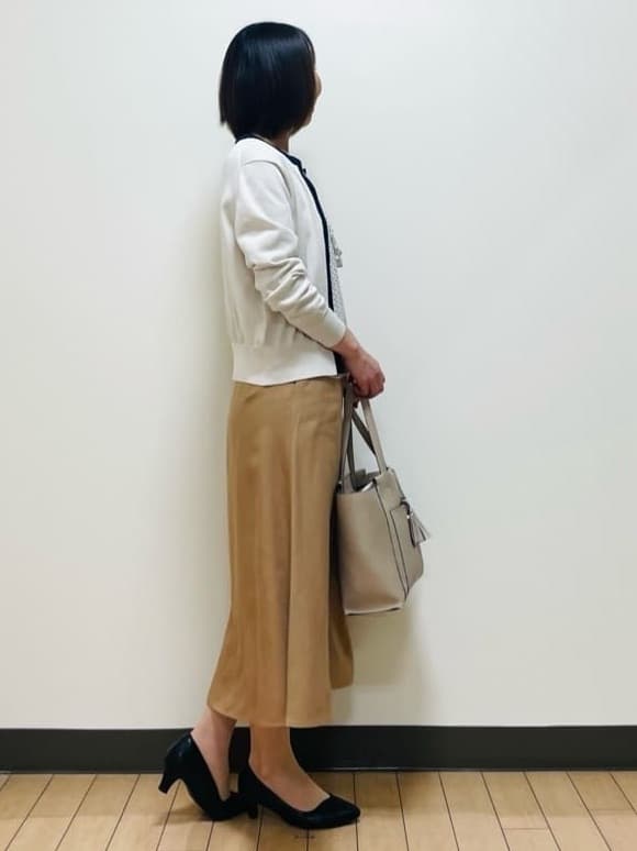 Riiさんの「Reflect｜【アンサンブル可】バイカラーカーディガン」を使ったコーディネート