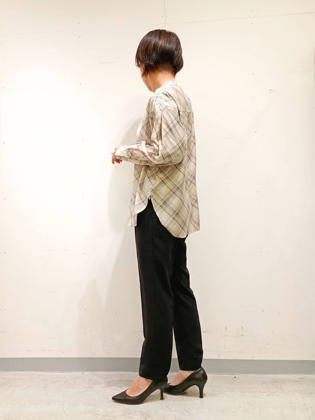 Kさんの「INDIVI｜【2WAY／シアー】バイアスチェック柄＆無地 カシュクールシャツ」を使ったコーディネート