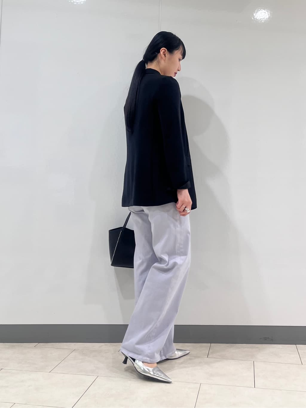 hasuさんの「INDIVI｜【洗える／多機能／SETUP可】着る日傘ダブルジャケット」を使ったコーディネート