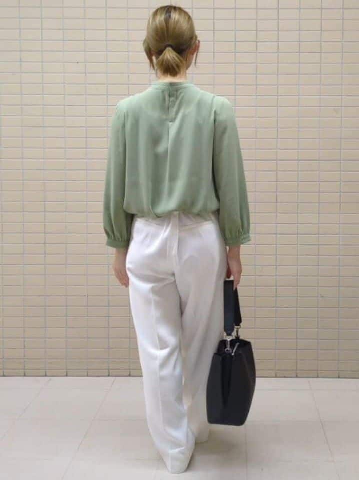 ひまりさんの「Reflect｜ステッチワークストレートワイドパンツ」を使ったコーディネート