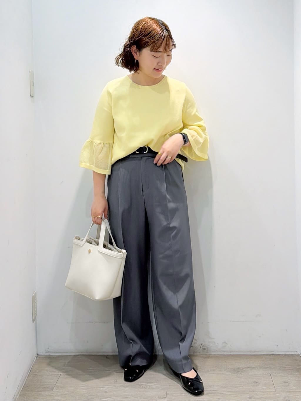 sumicaさんの「OPAQUE.CLIP｜シアーフレアスリーブニット【洗濯機OK／抗ピル】」を使ったコーディネート