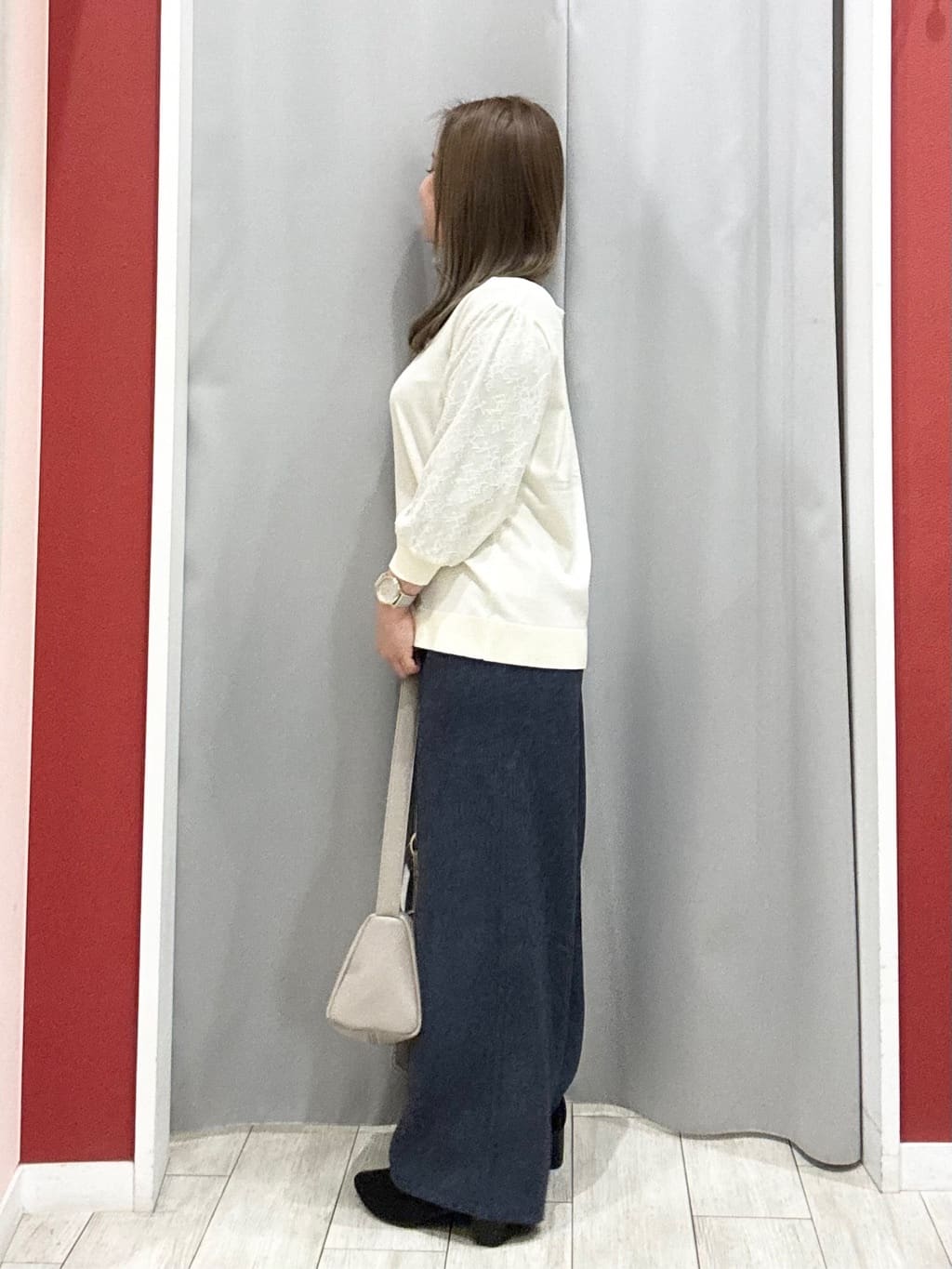 shioさんの「SHOO･LA･RUE｜【洗濯機可/S-LL】シンプルだけど華やか レースの5分袖ニット」を使ったコーディネート