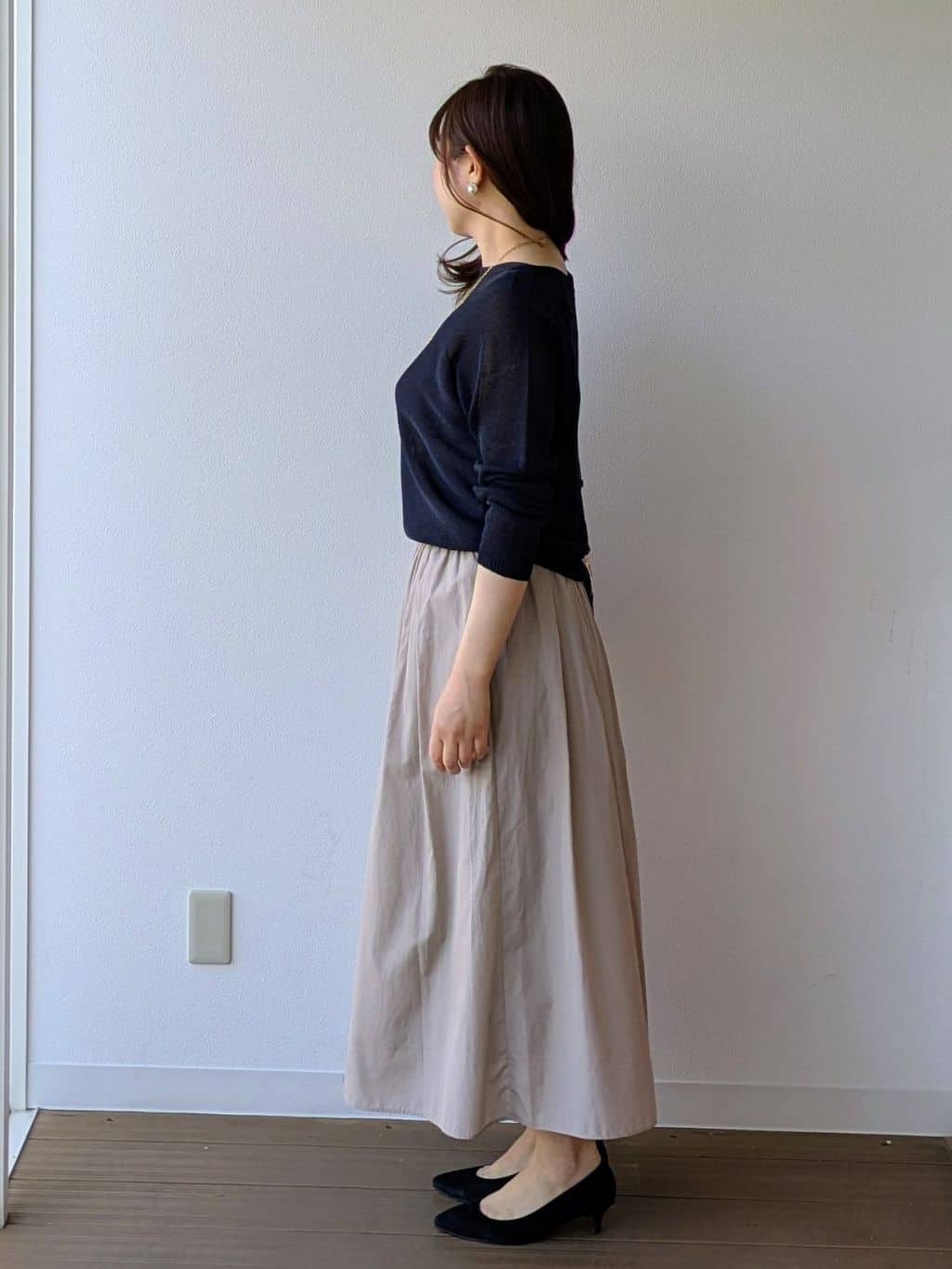 なみきさんの「UNTITLED｜【8色展開/程よい透け感】ドライタッチボートネックニット」を使ったコーディネート