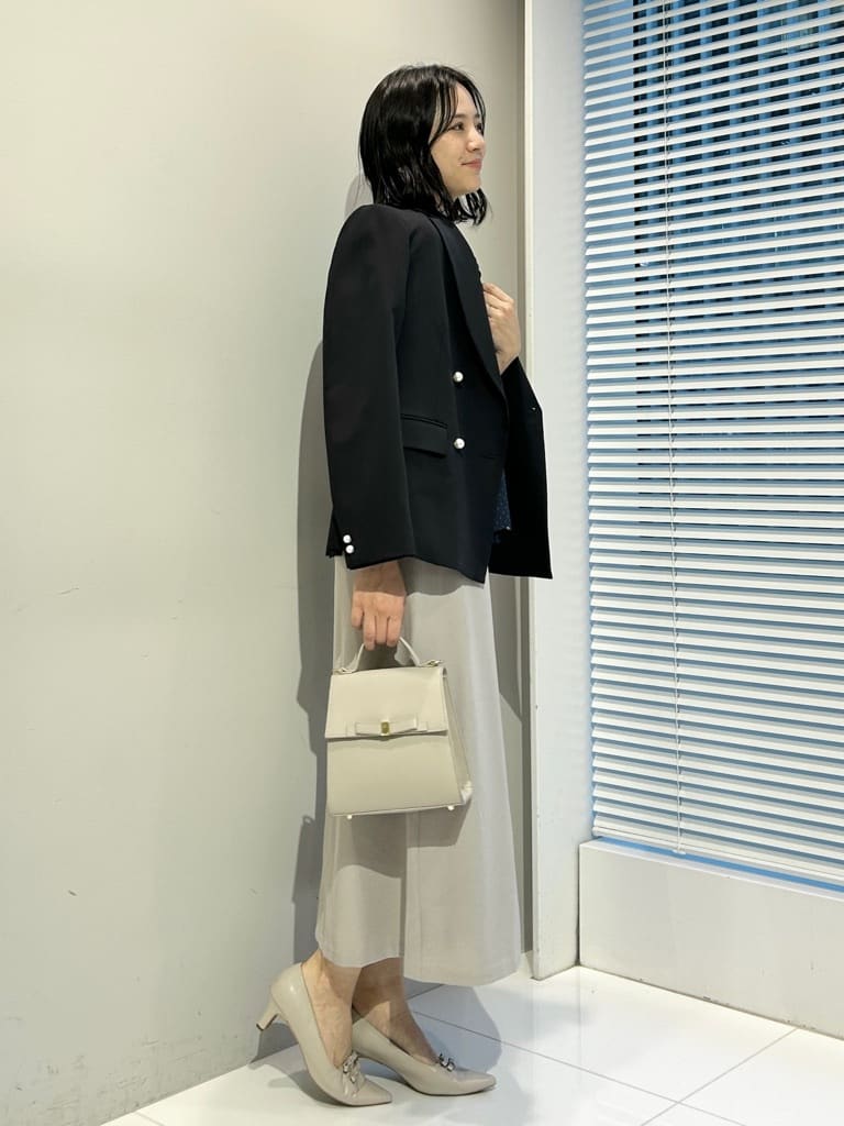 shinoさんの「Couture brooch｜【洗える・通勤】パール調ボタン テーラードジャケット」を使ったコーディネート