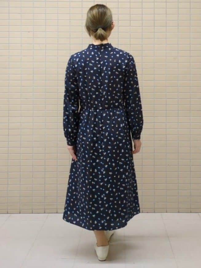 ひまりさんの「Reflect｜【セレモニー／通勤／おでかけに◎】フラワープリントボウタイワンピース」を使ったコーディネート
