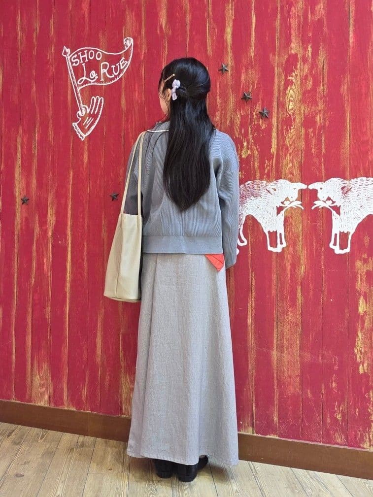 remiiiさんの「SHOO･LA･RUE｜【2点セット/S-LL】おとなの抜け感 ショート丈シャツ＋キャミワンピース」を使ったコーディネート