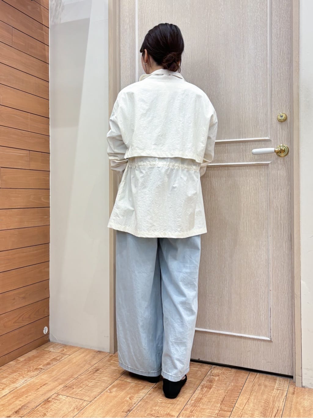 なみさんの「SHOO･LA･RUE｜【防花粉/S-LL】ウエストマークですっきり見え　軽やかスタンドブルゾン」を使ったコーディネート