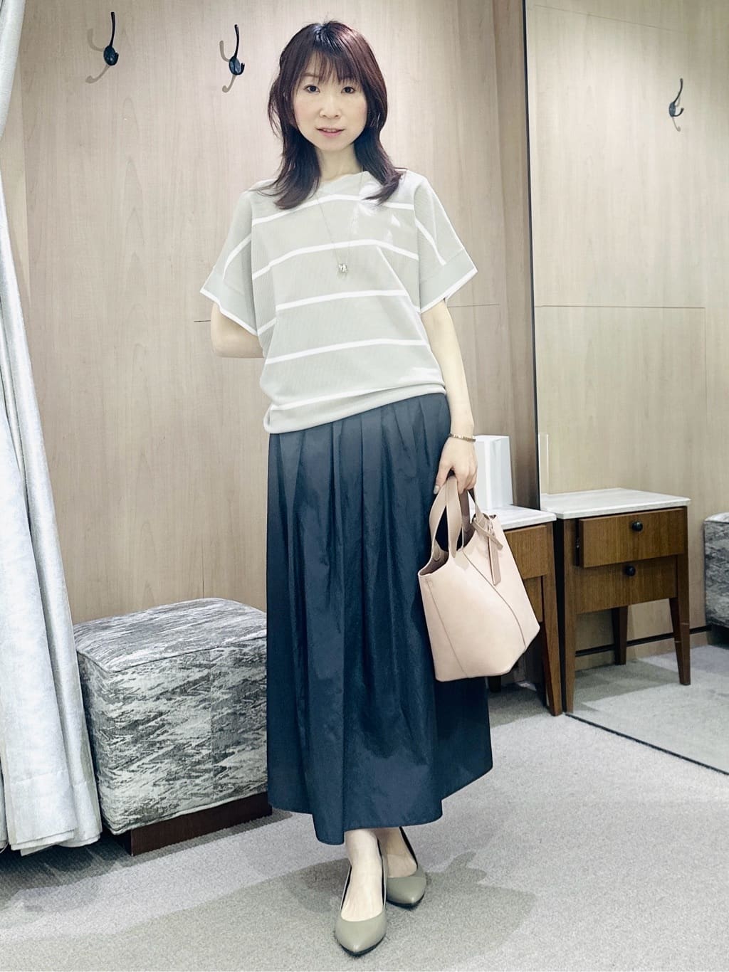 Miwaさんの「UNTITLED｜【11色展開/体型カバー】前後2WAYフレンチスリーブニット」を使ったコーディネート