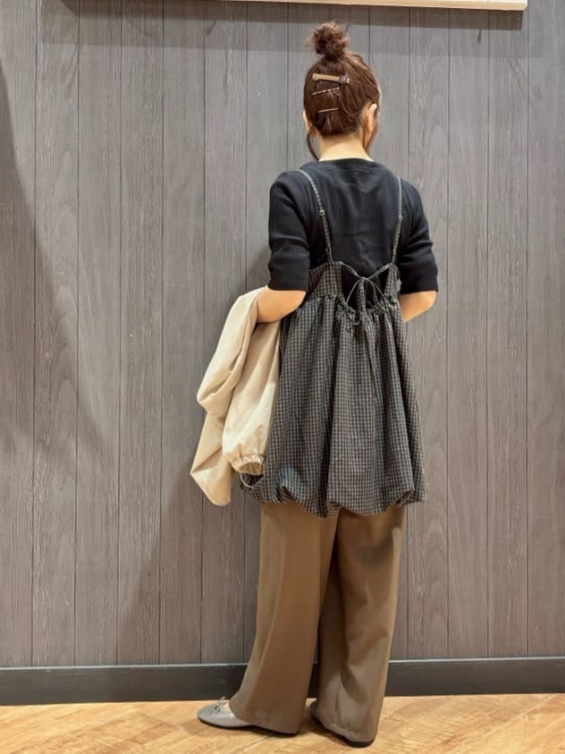 meiさんの「SHOO･LA･RUE｜【S-LL】女性らしさ漂うハートネック テレコ5分袖トップス」を使ったコーディネート