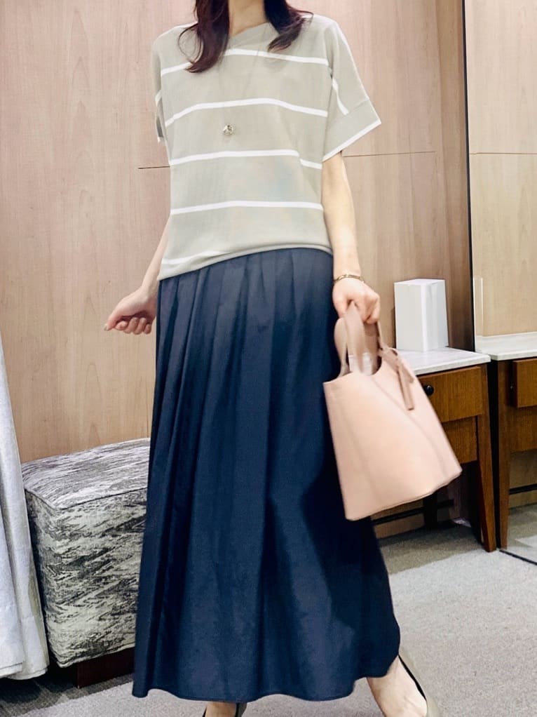 Miwaさんの「UNTITLED｜【11色展開/体型カバー】前後2WAYフレンチスリーブニット」を使ったコーディネート
