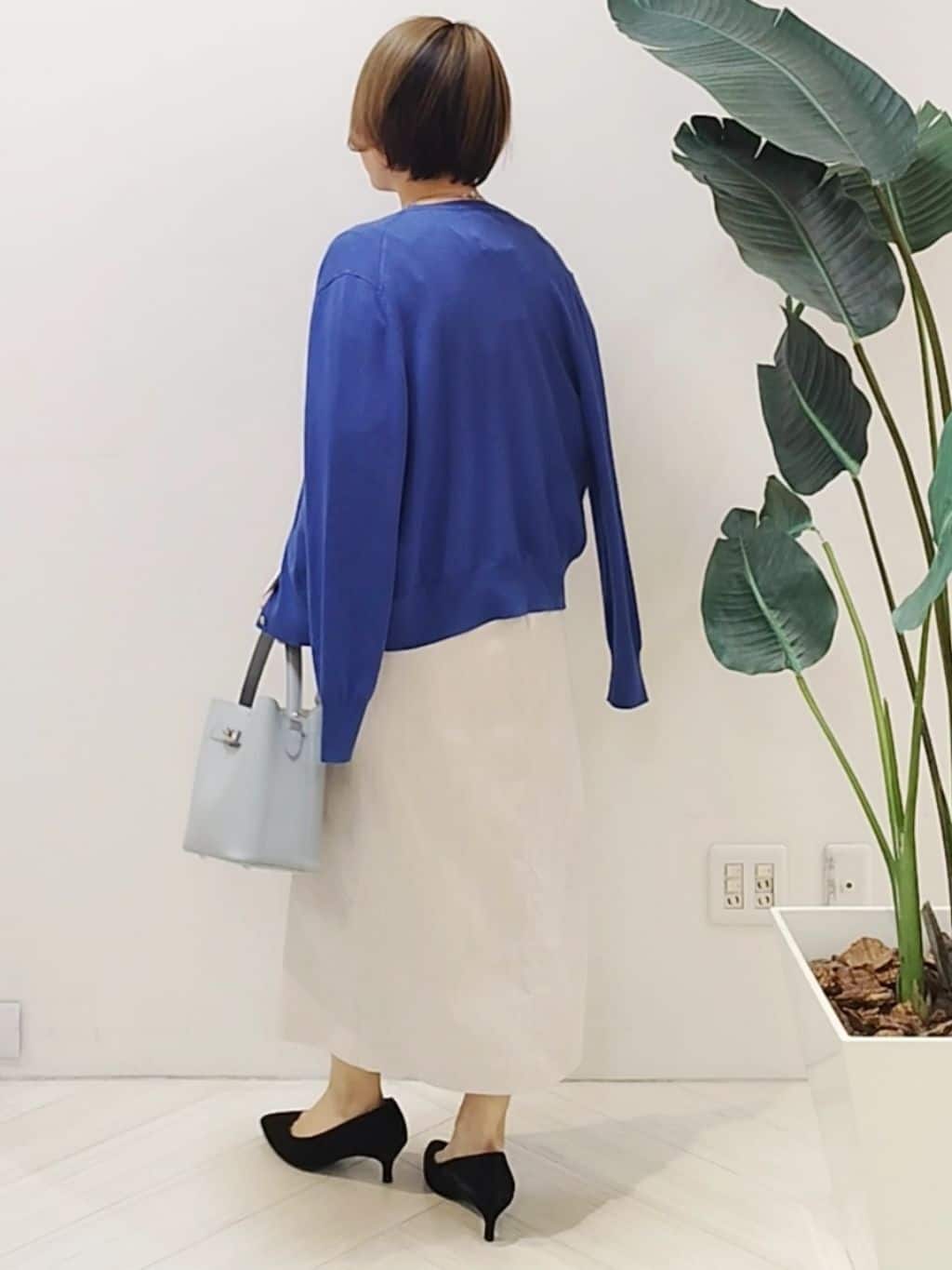 s u g iさんの「UNTITLED｜【アンサンブル可/洗える】ウォームスパン カーディガン」を使ったコーディネート