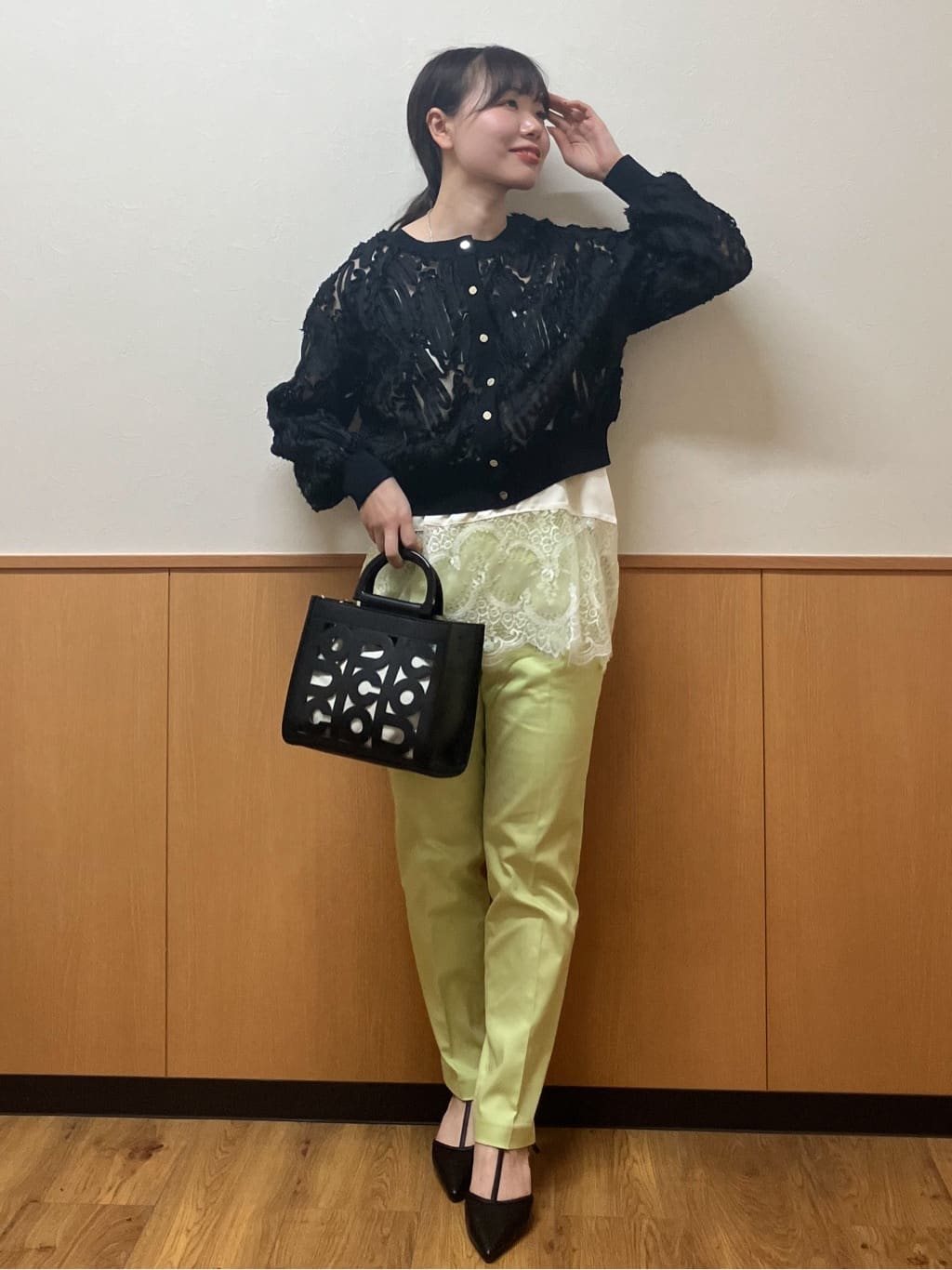 MAYUKIさんの「index｜シアー幾何刺繍カーディガン【洗濯機OK】」を使ったコーディネート