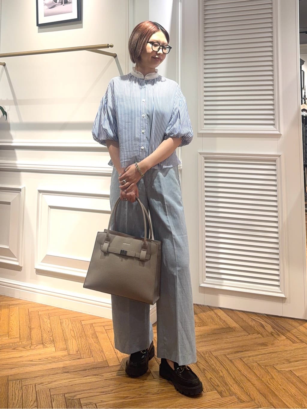 renaさんの「DRESSTERIOR｜【otonaMUSE5月号掲載/ウォッシャブル】ロンドンストライプクレリックブラウス」を使ったコーディネート