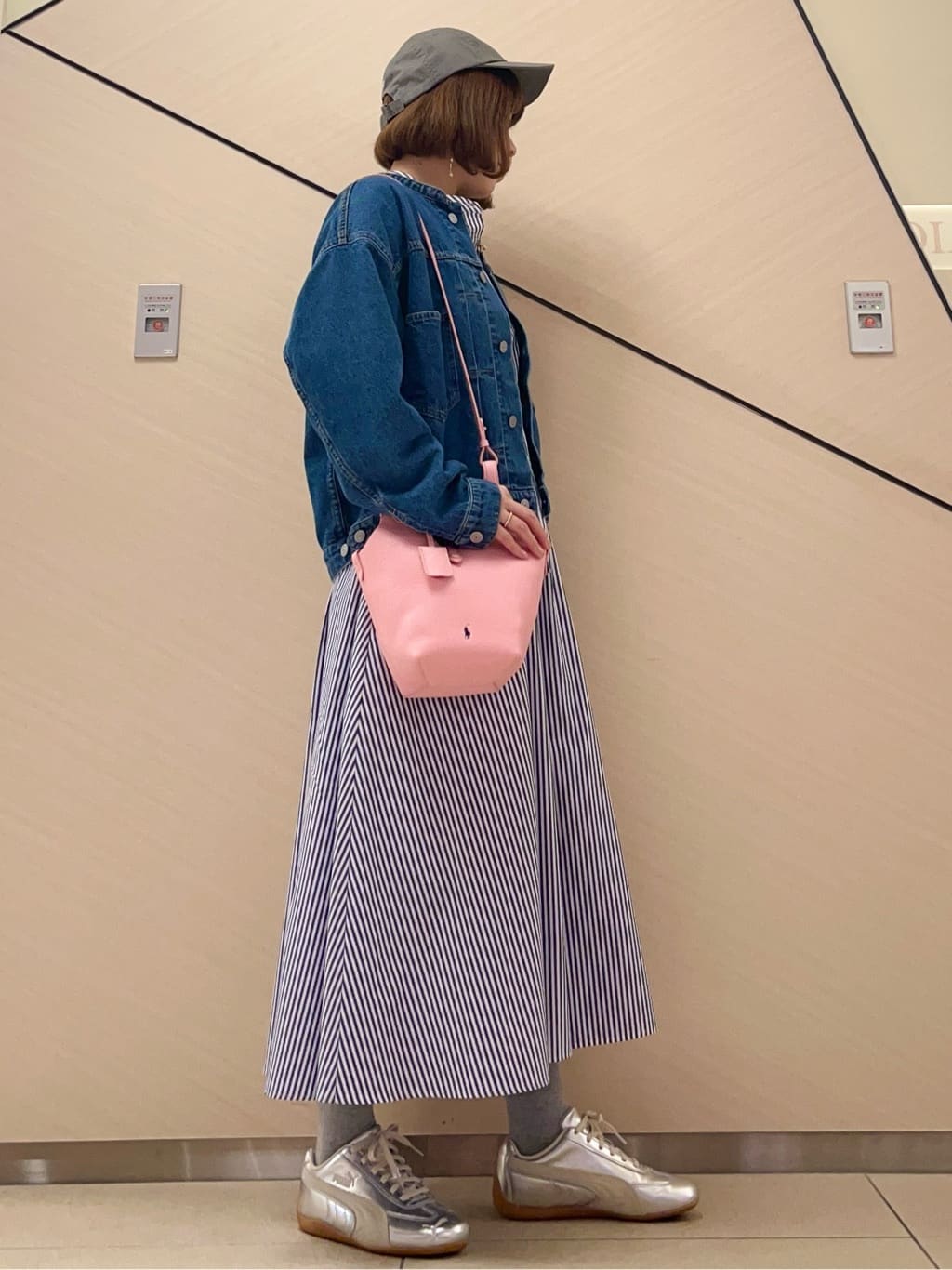 yahataさんの「DRESSTERIOR｜【ウォッシャブル】ヴィンテージバンドカラーGジャン」を使ったコーディネート