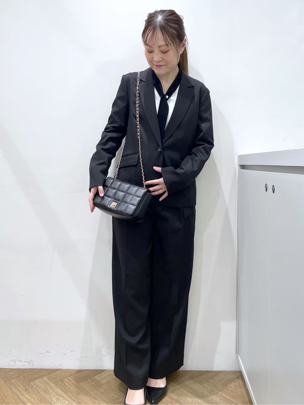 Junさんの「index｜バイカラーボウタイパール調ニット【洗濯機OK】」を使ったコーディネート