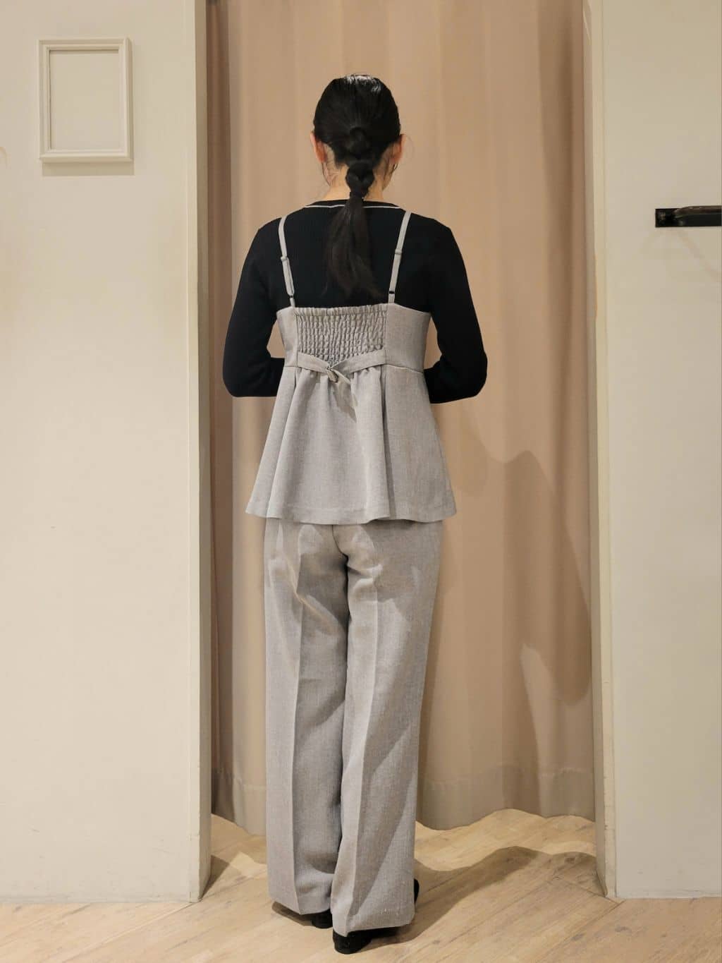 いそさんの「grove｜【カセット服】リネンライク ペプラムビスチェ」を使ったコーディネート