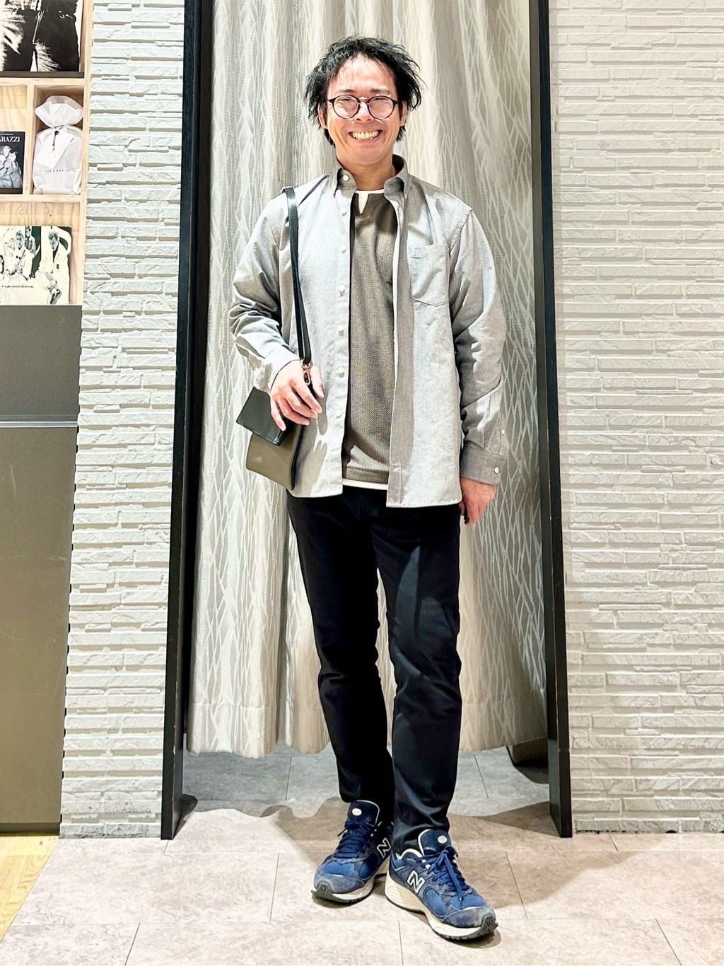 KENJI Iさんの「THE SHOP TK｜【ON/OFF兼用】シャンブレー オックスシャツ 洗濯機OK / 吸水速乾 / 汗じみ防止」を使ったコーディネート