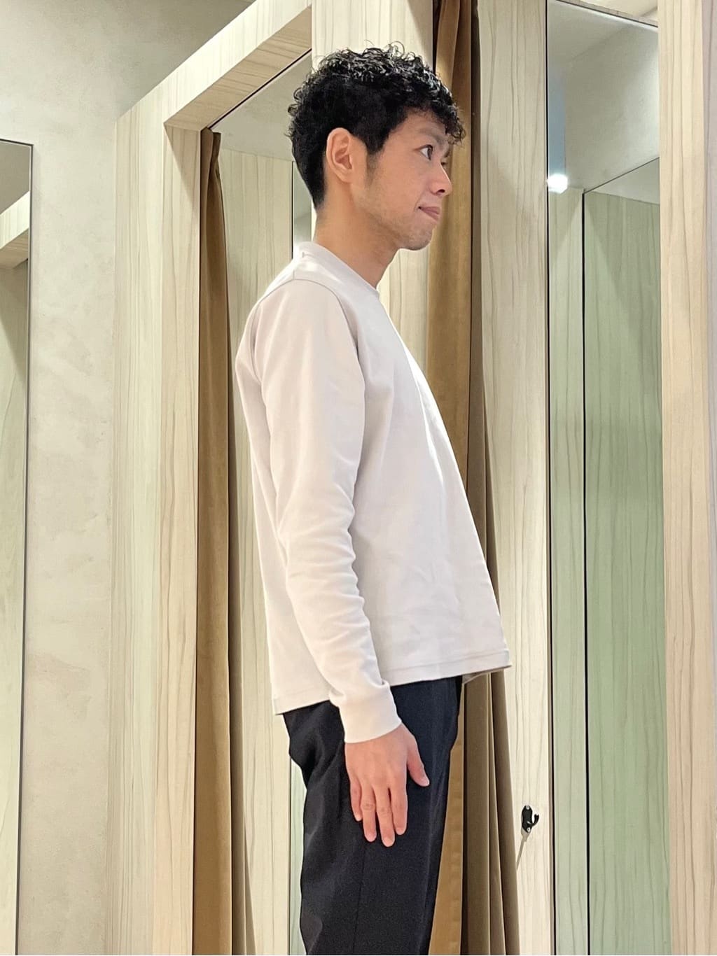URAさんの「TAKEO KIKUCHI｜【360&deg;ストレッチ／軽量】None Of Stress ライト ジャケット（セットアップ対応）」を使ったコーディネート