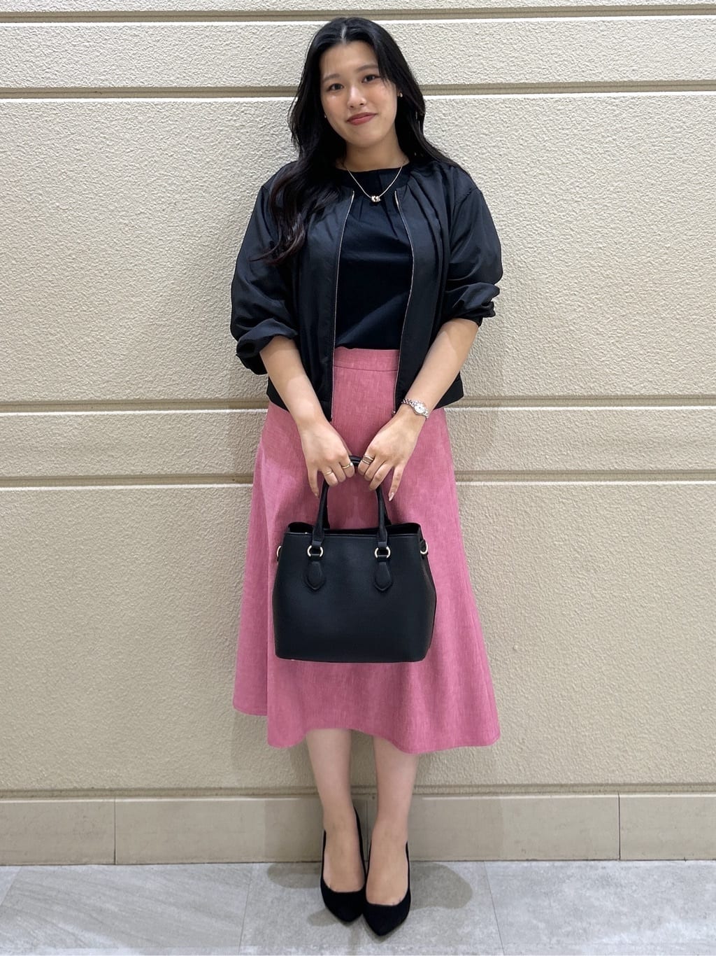 Momokaさんの「COUP DE CHANCE｜【手洗い可／日本製】レース袖カットソー」を使ったコーディネート
