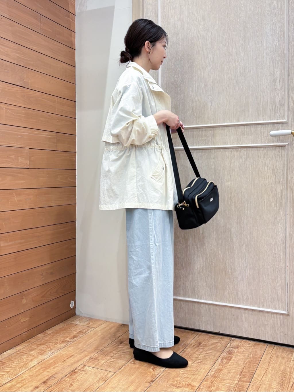 なみさんの「SHOO･LA･RUE｜【防花粉/S-LL】ウエストマークですっきり見え　軽やかスタンドブルゾン」を使ったコーディネート