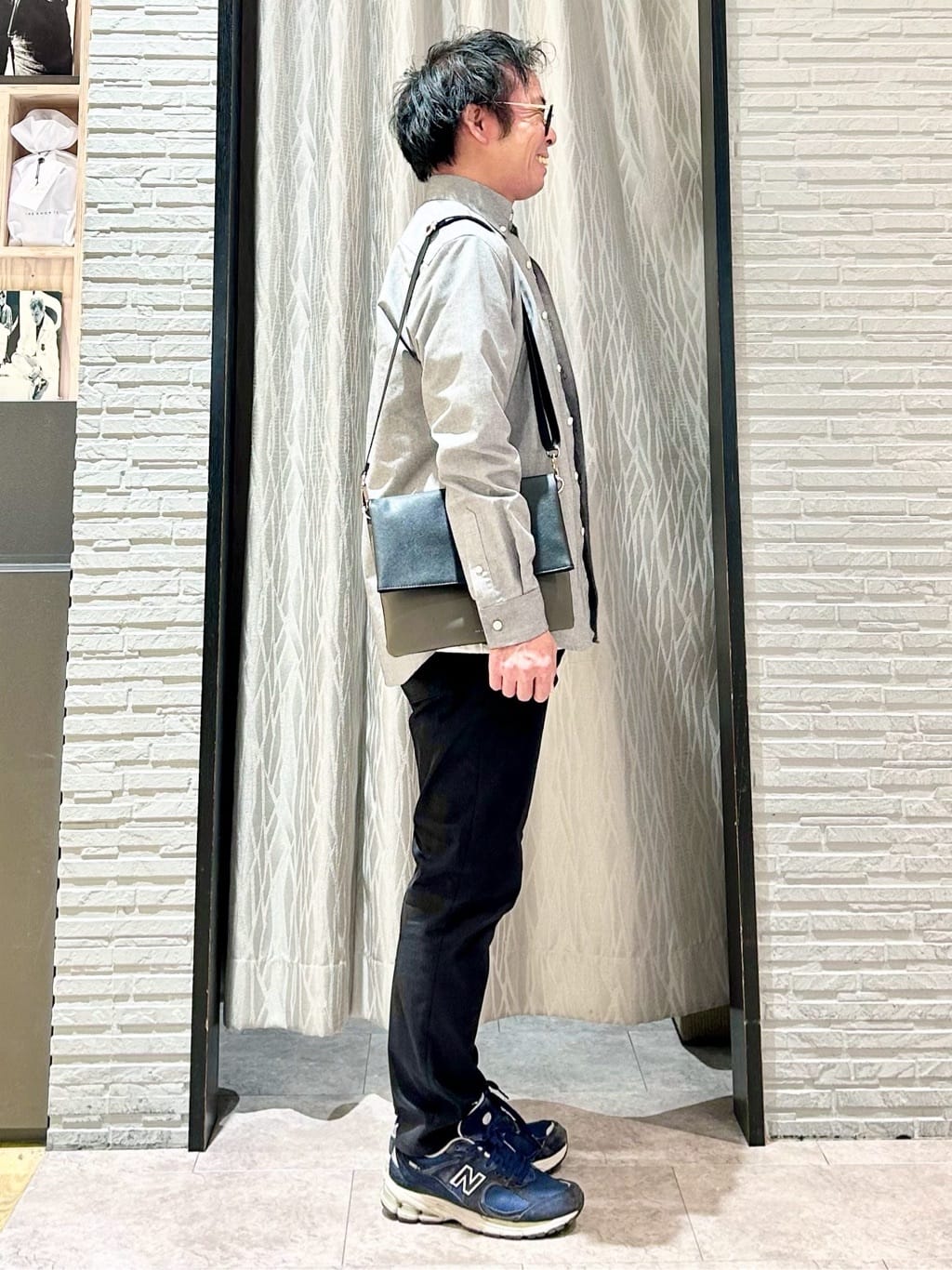 KENJI Iさんの「THE SHOP TK｜【ON/OFF兼用】シャンブレー オックスシャツ 洗濯機OK / 吸水速乾 / 汗じみ防止」を使ったコーディネート