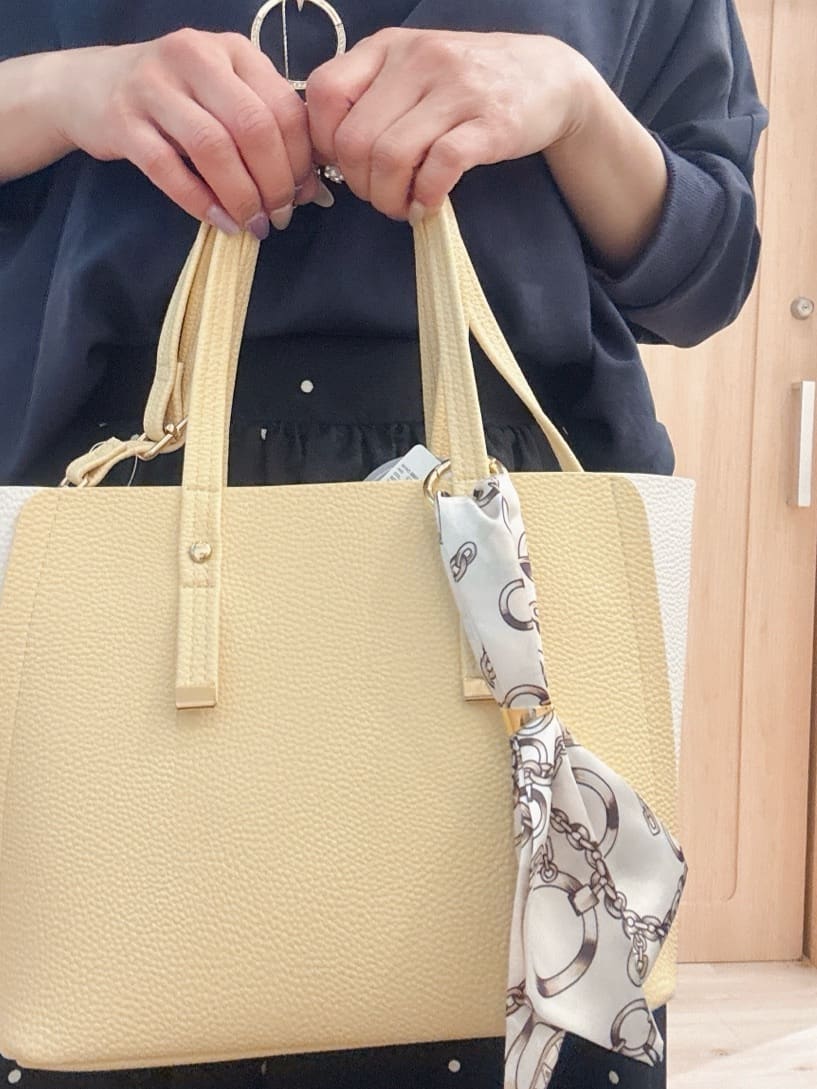 モカさんの「SHOO･LA･RUE｜【NEW/22.5㎝-24.5㎝】洗えてサラサラ ニットパンプス」を使ったコーディネート