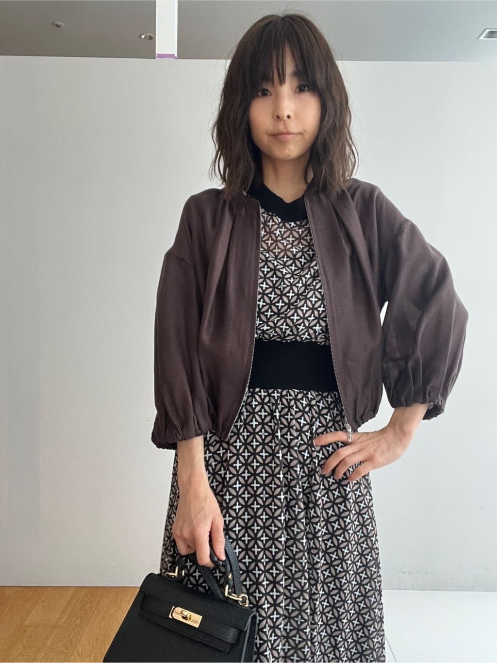 misaさんの「DRESSTERIOR｜ウォッシャブル シアーショートブルゾン」を使ったコーディネート