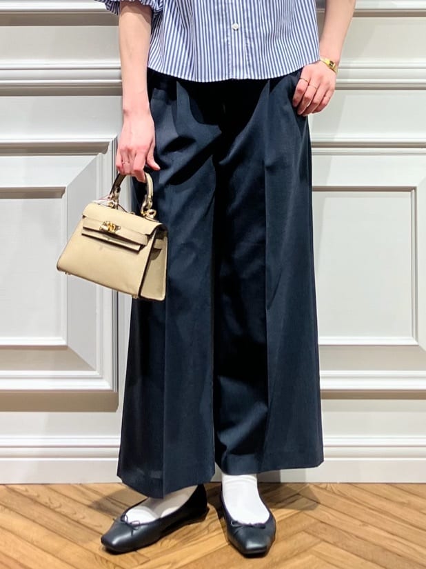 TSUKUIさんの「DRESSTERIOR｜【otonaMUSE5月号掲載/ウォッシャブル】ロンドンストライプクレリックブラウス」を使ったコーディネート
