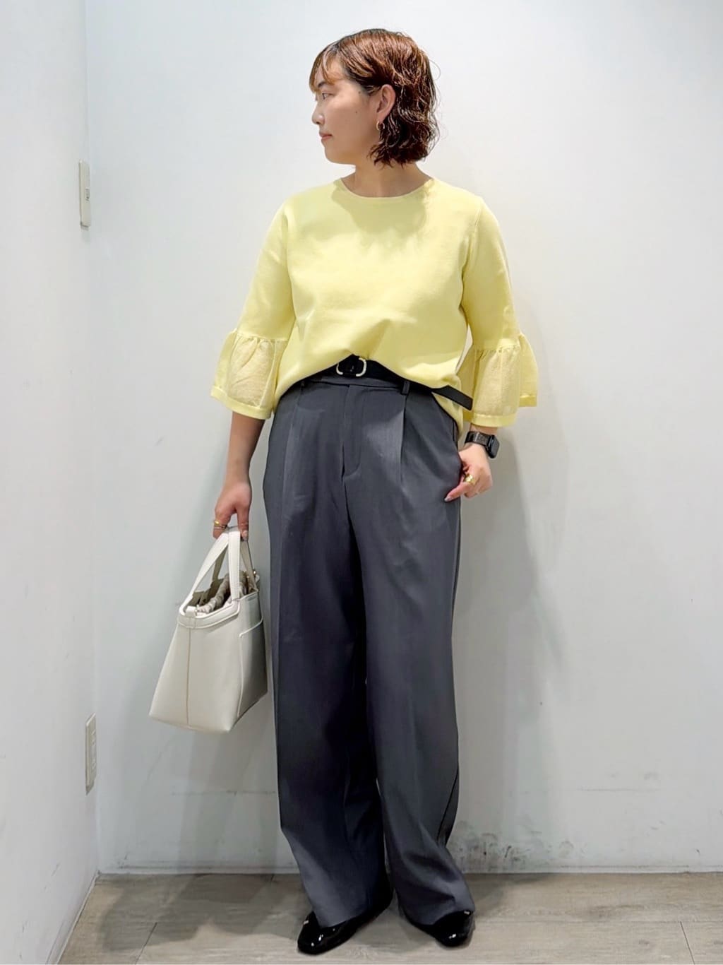 sumicaさんの「OPAQUE.CLIP｜シアーフレアスリーブニット【洗濯機OK／抗ピル】」を使ったコーディネート