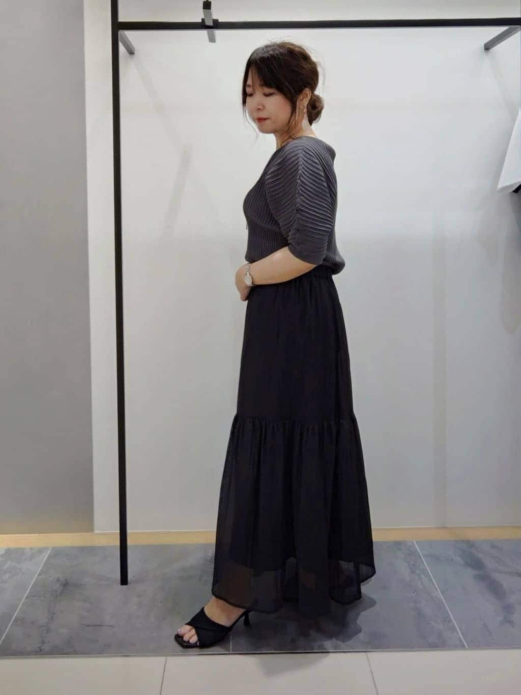 TOMOMIさんの「INDIVI｜ミニスクエアショルダー」を使ったコーディネート