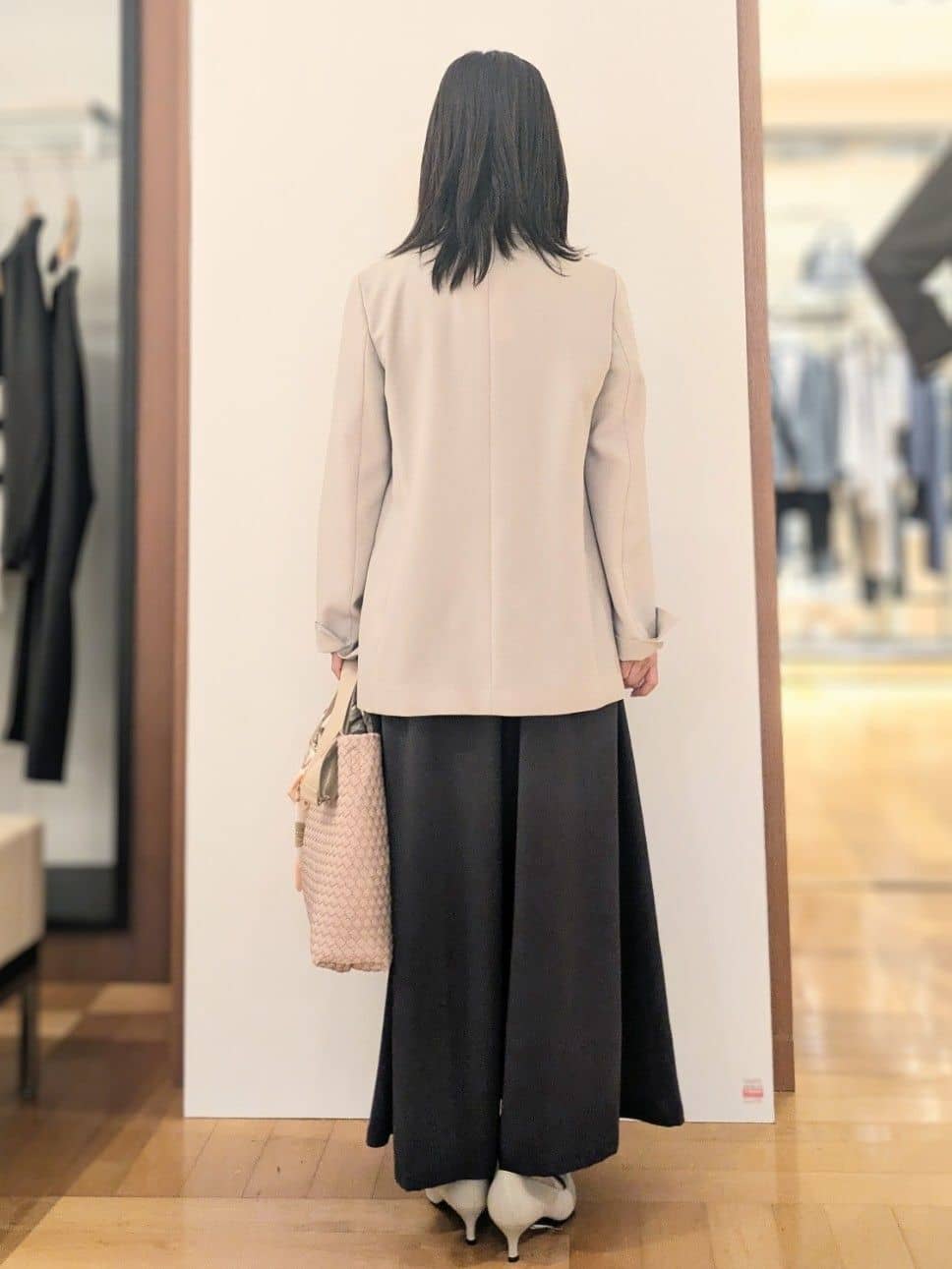 laverさんの「UNTITLED｜【セットアップ可/UVカット/前後2WAY】リラクシーフレンチスリーブブラウス」を使ったコーディネート