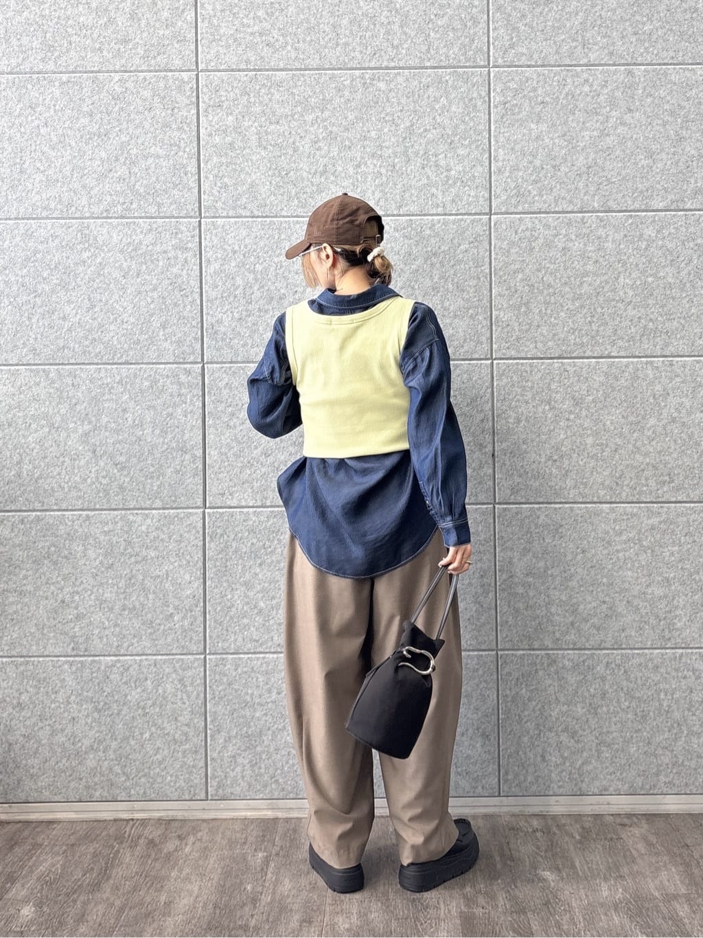 kotakiさんの「INDIVI｜ロゴ刺繍リブタンクトップ」を使ったコーディネート