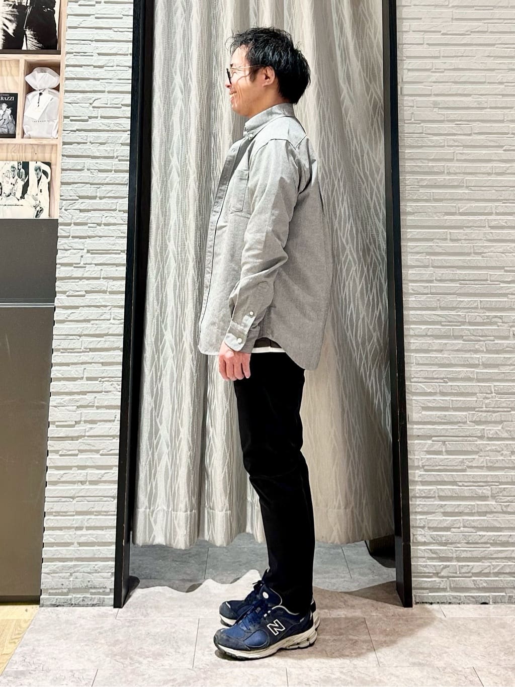KENJI Iさんの「THE SHOP TK｜【ON/OFF兼用】シャンブレー オックスシャツ 洗濯機OK / 吸水速乾 / 汗じみ防止」を使ったコーディネート