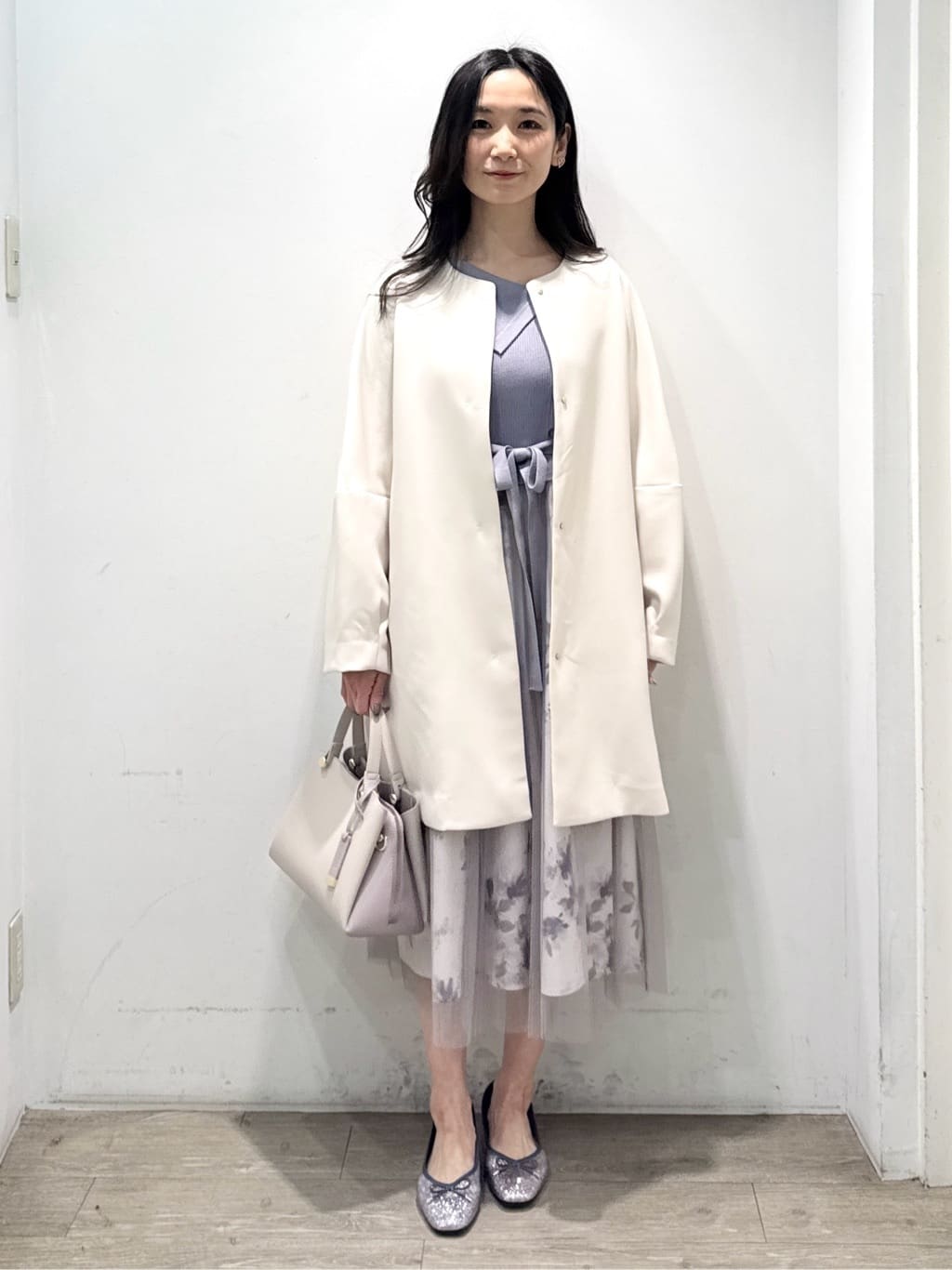 yuicciさんの「OPAQUE.CLIP｜フォルムスリーブミドルコート【洗濯機OK】」を使ったコーディネート