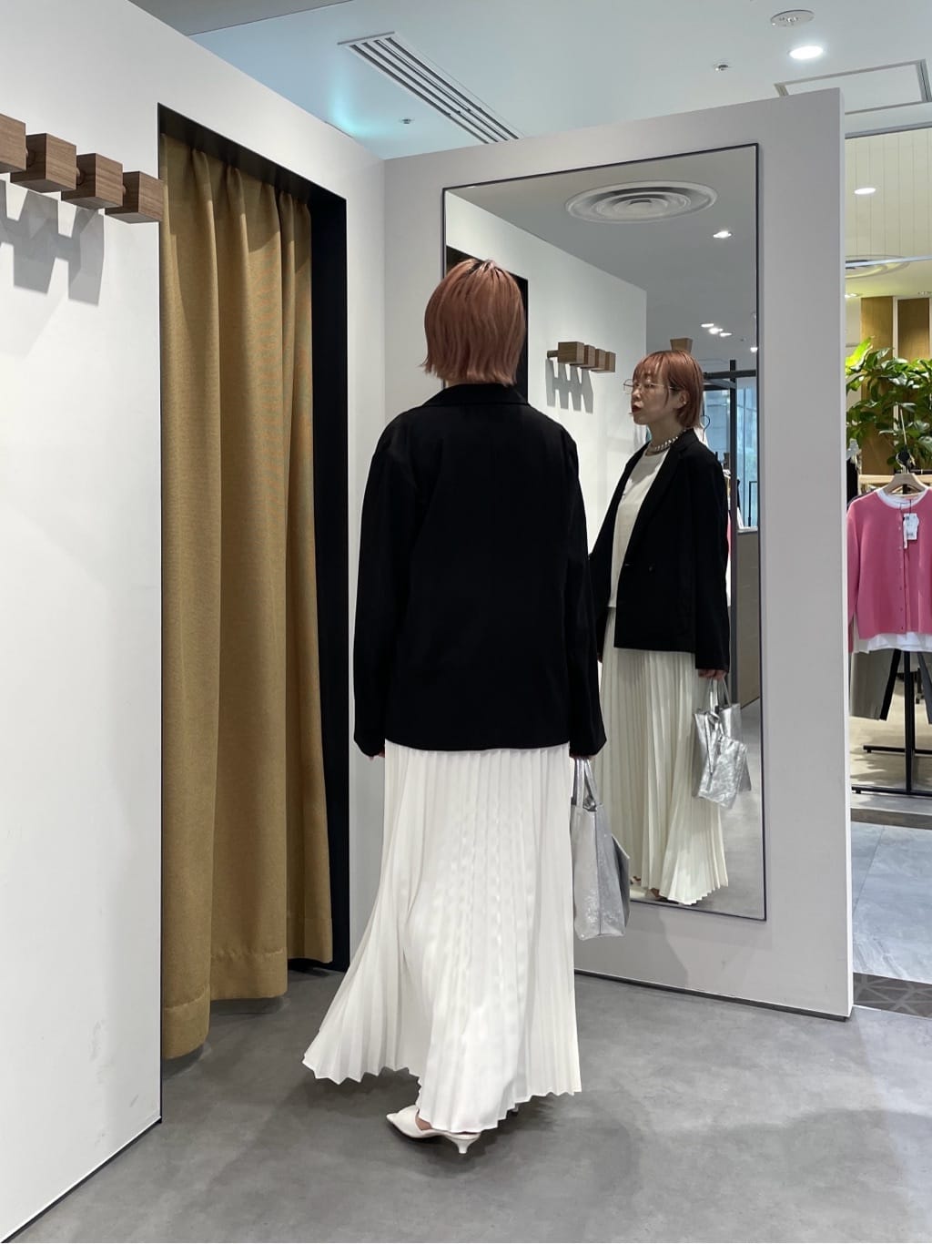 mikuさんの「INDIVI｜Comfy SET UP｜ダブルブレストイージージャケット【セットアップ対応／通勤／カセット服／接触」を使ったコーディネート