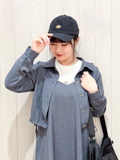 愛さんの「SHOO･LA･RUE｜【綿100％/S-LL/プチプラ】選べる3柄 プリントアソートロンT」を使ったコーディネート