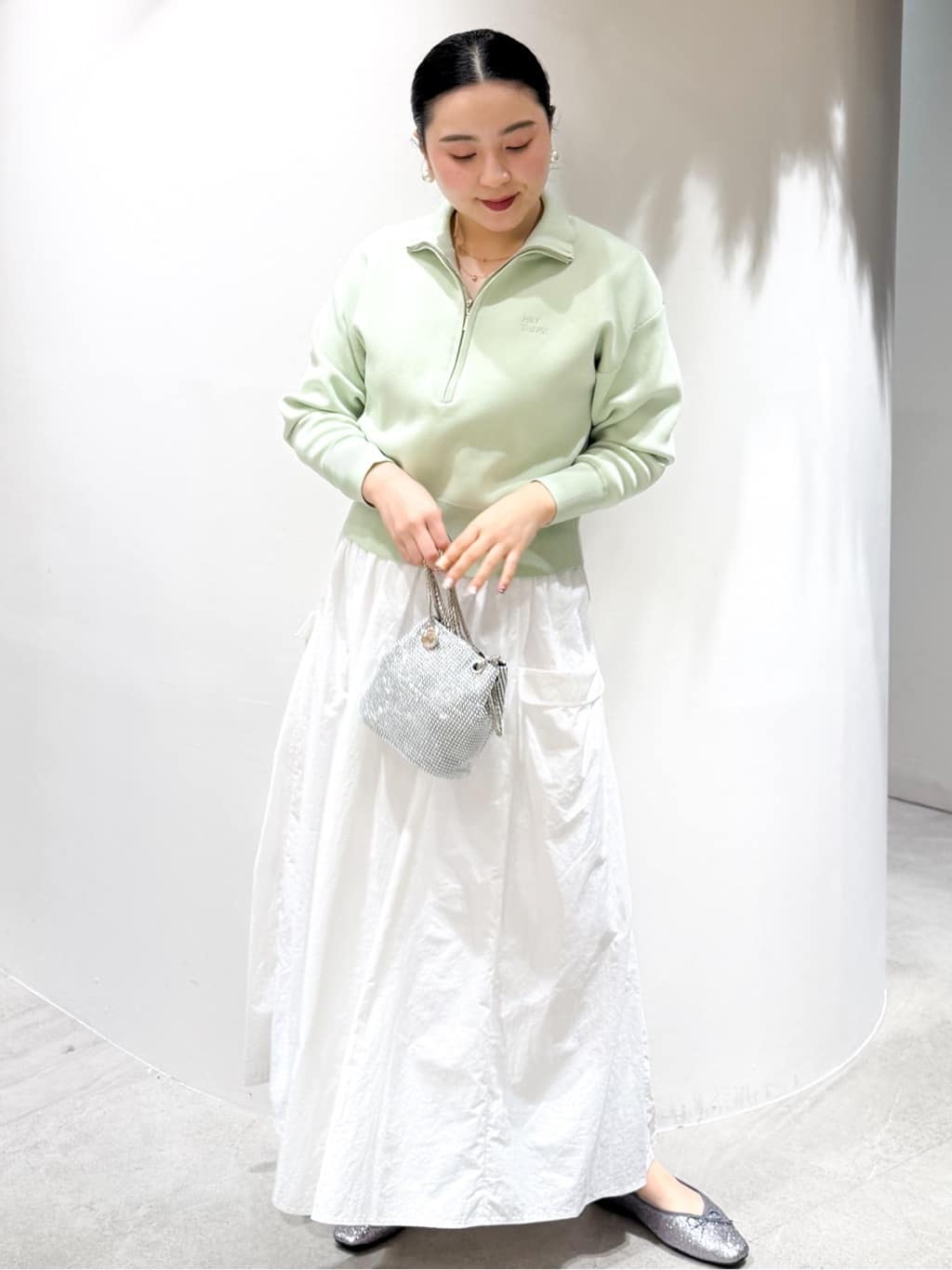 かりんさんの「OPAQUE.CLIP｜ハーフZIP刺繍ロゴニット【洗濯機OK】」を使ったコーディネート