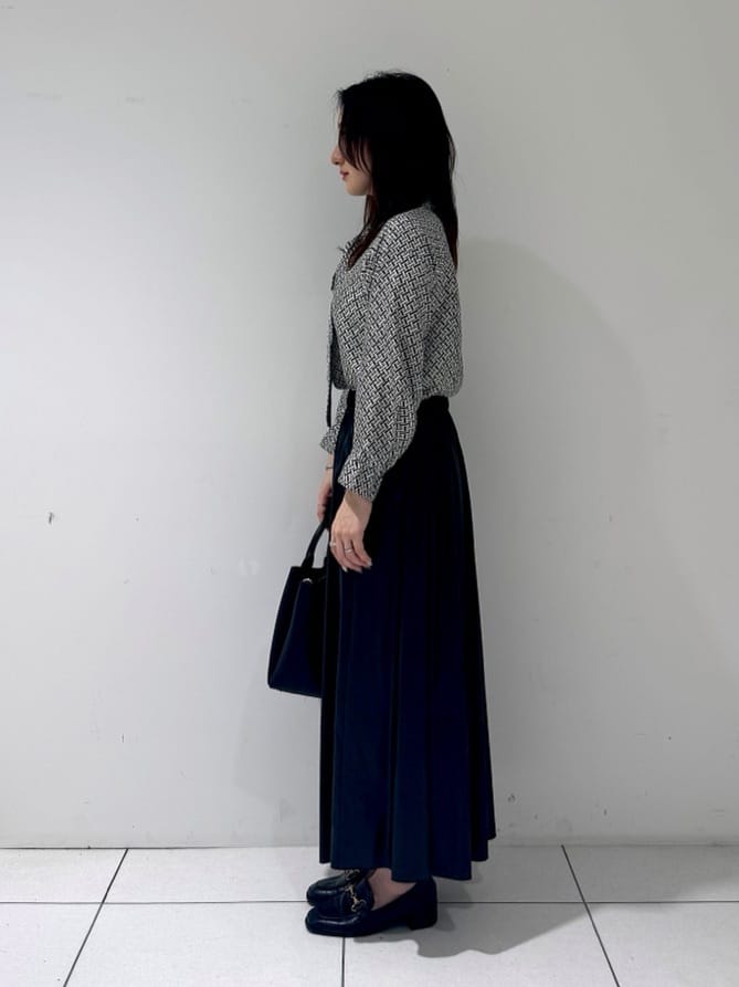 そんさんの「INDIVI｜ジオメプリントボウタイブラウス」を使ったコーディネート