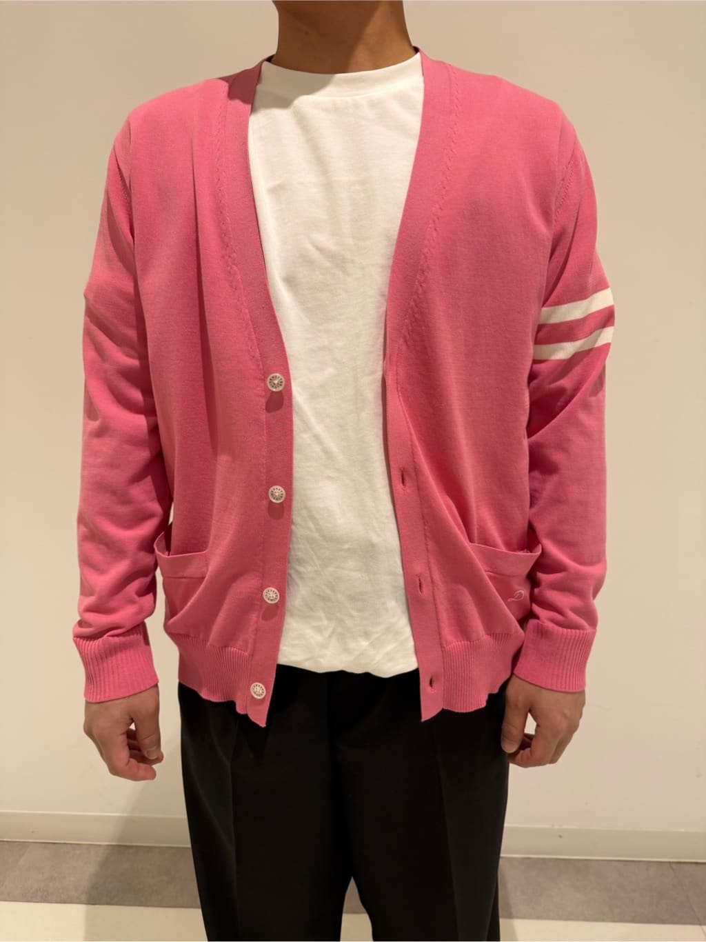 MATSUBARAさんの「DRESSTERIOR｜【ウォッシャブル】コットンシルク ニットカーディガン」を使ったコーディネート
