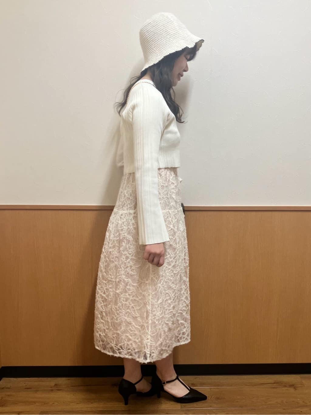MAYUKIさんの「index｜《ツインセット》カーディガン&times;ニットドッキングワンピース【洗濯機OK】」を使ったコーディネート