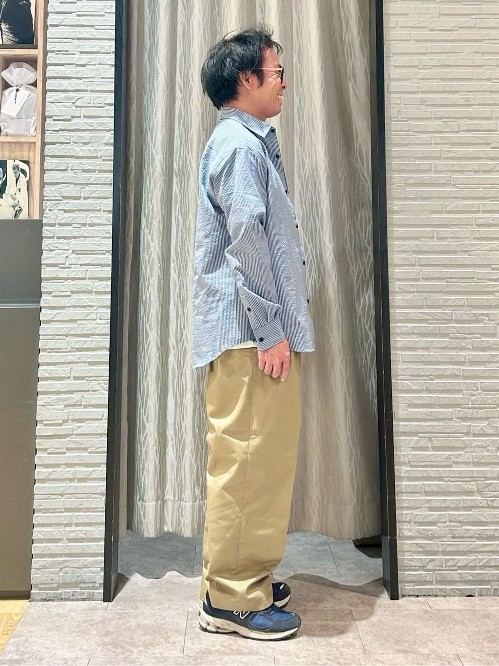 KENJI Iさんの「THE SHOP TK｜【無地だと少し物足りないという方へ】ジオメトリック柄 半袖Tシャツ 洗濯機OK」を使ったコーディネート