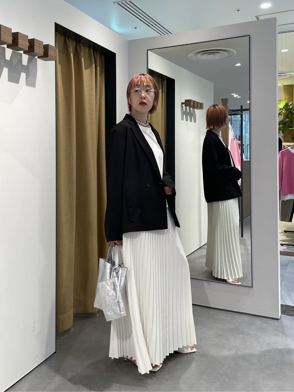 mikuさんの「INDIVI｜Comfy SET UP｜ダブルブレストイージージャケット【セットアップ対応／通勤／カセット服／接触」を使ったコーディネート