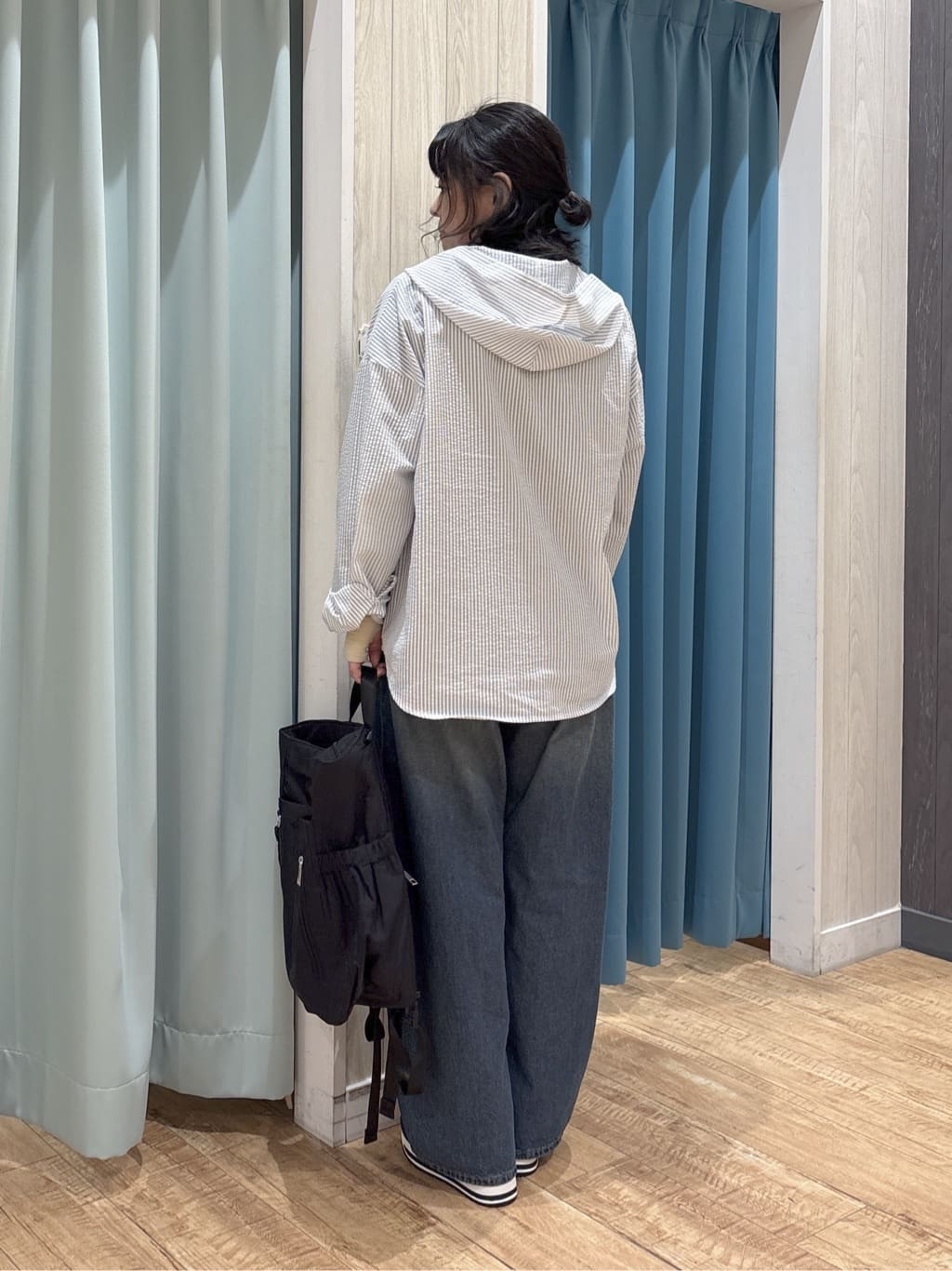 わかさんの「SHOO･LA･RUE｜ヒールアップスニーカー」を使ったコーディネート