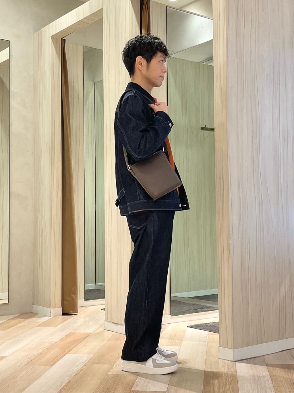 URAさんの「TAKEO KIKUCHI｜【BOWLER HAT LABEL】エクスプローラー Gジャン」を使ったコーディネート