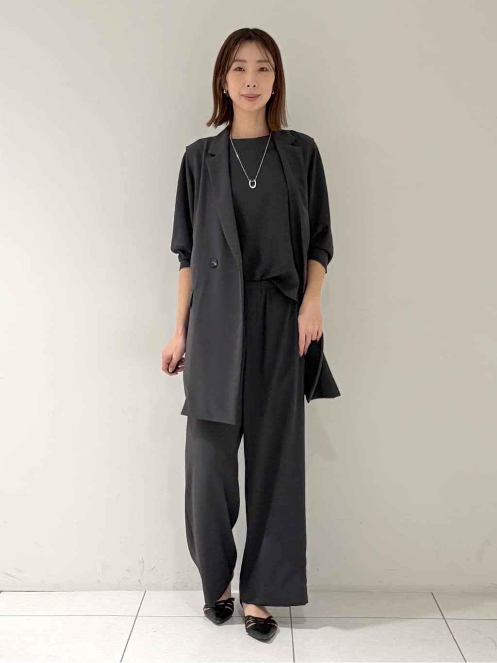 shioriさんの「INDIVI｜【接触冷感／透湿／着る日傘】ドルマントップス」を使ったコーディネート