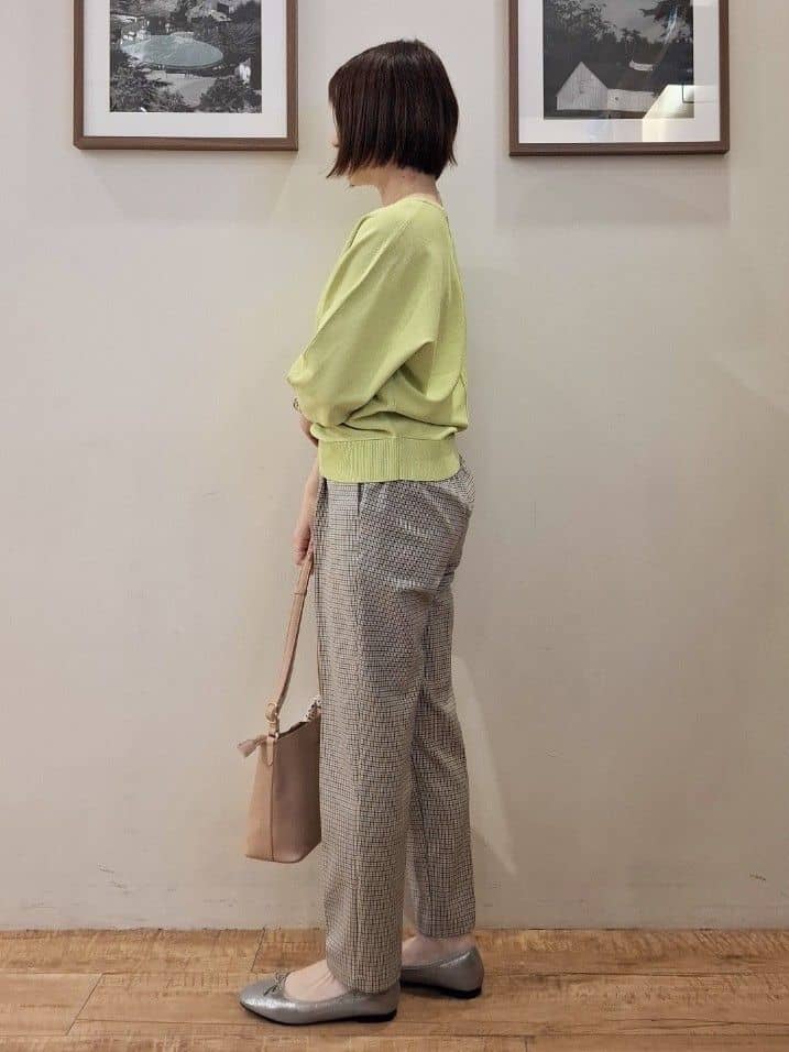 まあるさんの「SHOO･LA･RUE｜【洗濯機可/S-LL】さらりと軽やか インせず着られる すっきり見えドルマンニット」を使ったコーディネート