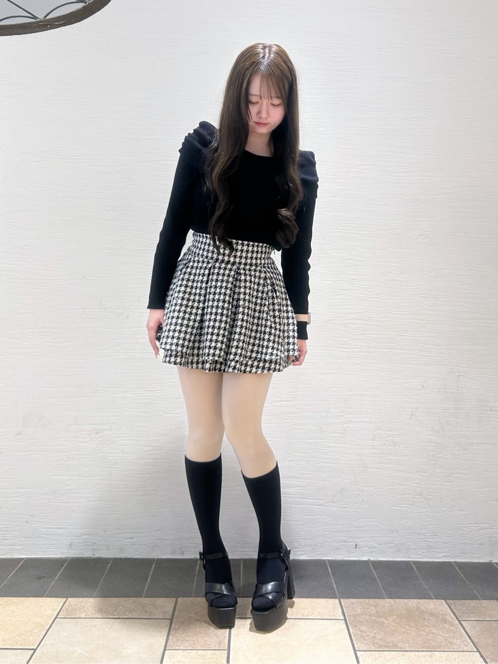 ゆうりさんの「ESPERANZA｜ラク盛り厚底サンダルⅢ」を使ったコーディネート
